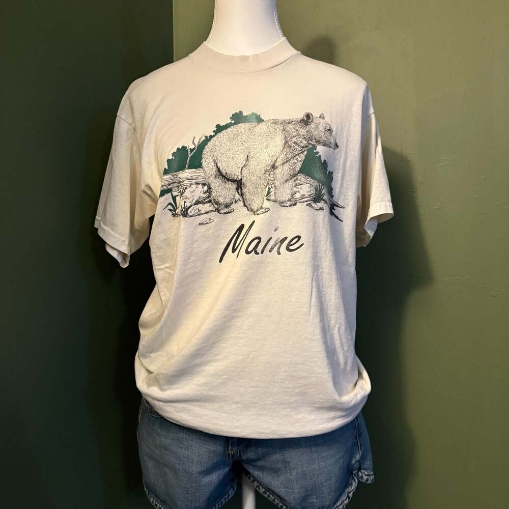 Vintage Fruit of the Loom Maine Bear Graphic T-Shirt Size M
